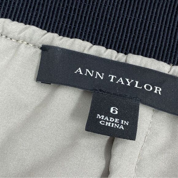 Ann Taylor Crochet Lace Sheer Illusion Pencil Skirt Black 6 - Picture 10 of 12